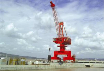 Mazais autoceltnis ar celtņa celtņa pacelšanas joslu